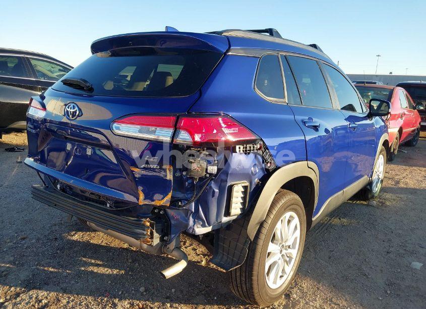 Photo 4 of 2024 Toyota Corolla CROSS LE (VIN 7MUBAABG4RV092431)