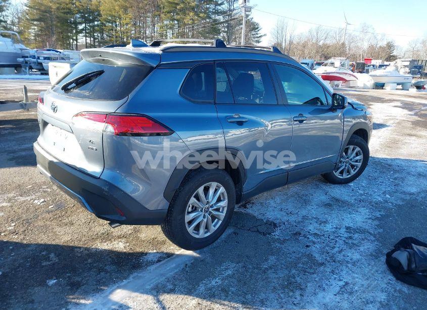 Photo 4 of 2024 Toyota Corolla CROSS LE (VIN 7MUBAABG6RV079969)