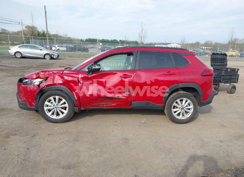 Photo 14 of 2024 Toyota Corolla CROSS LE (VIN 7MUBAABG6RV083522)