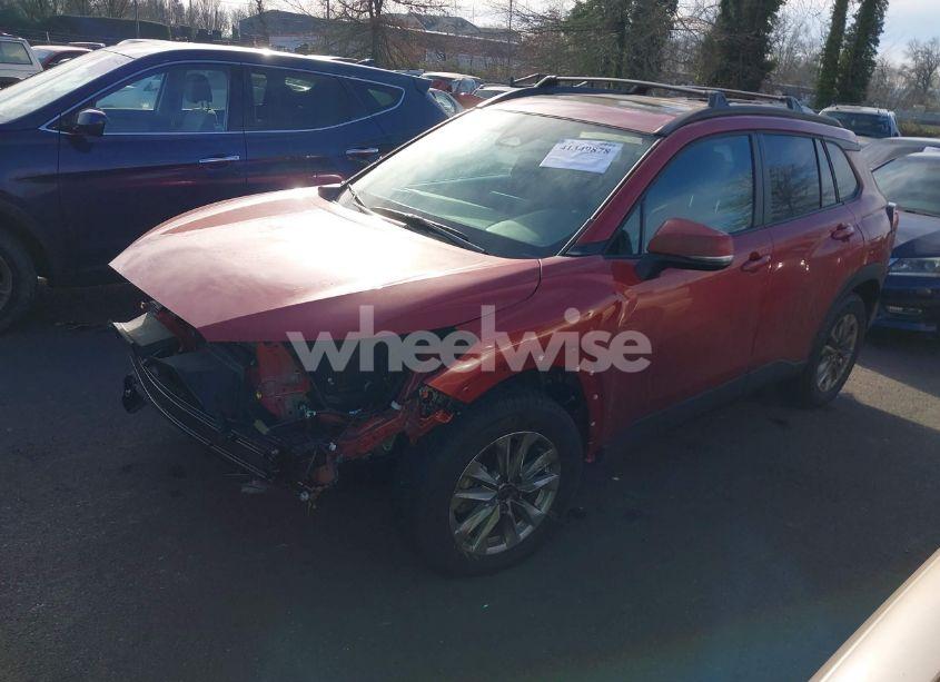 Photo 2 of 2024 Toyota Corolla CROSS LE (VIN 7MUBAABG7RV099079)