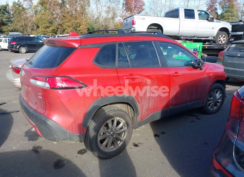 Photo 4 of 2024 Toyota Corolla CROSS LE (VIN 7MUBAABG7RV099079)