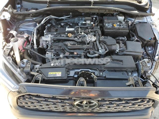 Photo 8 of 2023 TOYOTA COROLLA CROSS LE (VIN 7MUBAABG8PV045934)