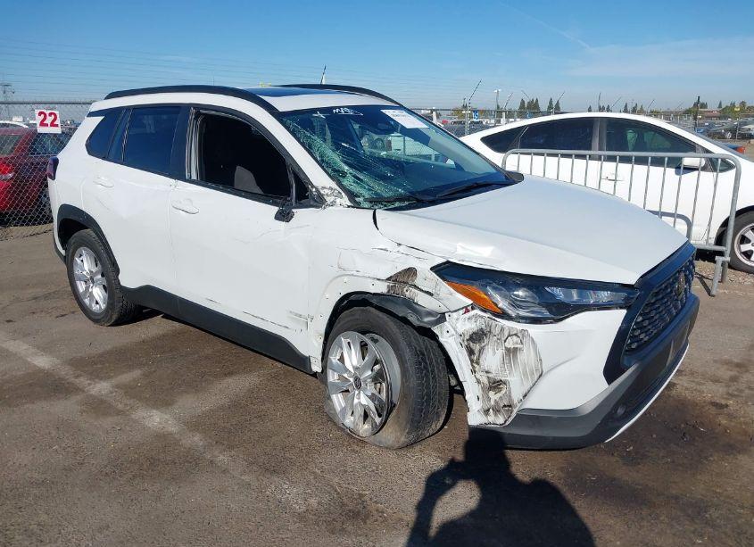 2023 Toyota Corolla CROSS LE (VIN 7MUBAABG8PV047862) main photo