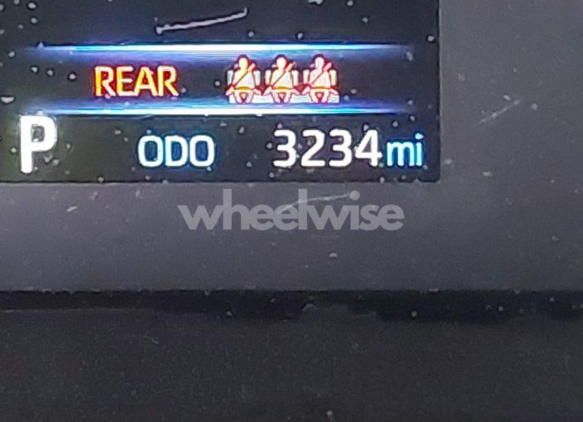 Photo 15 of 2024 Toyota Corolla CROSS LE (VIN 7MUBAABG8RV108114)