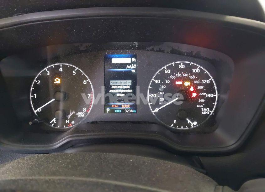 Photo 7 of 2024 Toyota Corolla CROSS LE (VIN 7MUBAABG8RV108114)