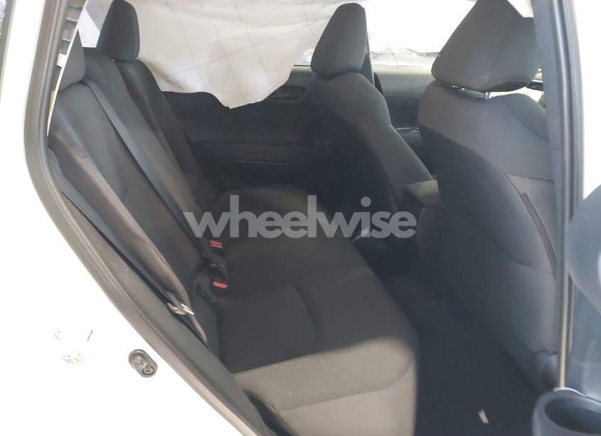 Photo 8 of 2024 Toyota Corolla CROSS LE (VIN 7MUBAABG8RV108114)