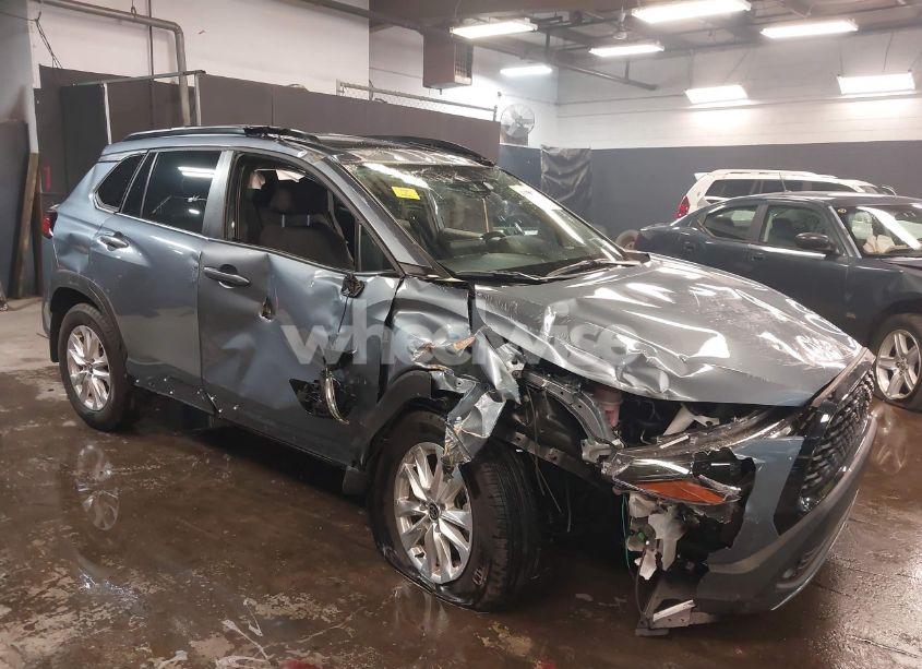 Photo 6 of 2024 Toyota Corolla CROSS LE (VIN 7MUBAABG8RV111689)