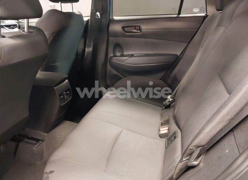 Photo 8 of 2024 Toyota Corolla CROSS LE (VIN 7MUBAABG8RV111689)