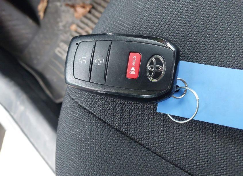 Photo 11 of 2022 Toyota Corolla CROSS LE (VIN 7MUBAABG9NV022353)