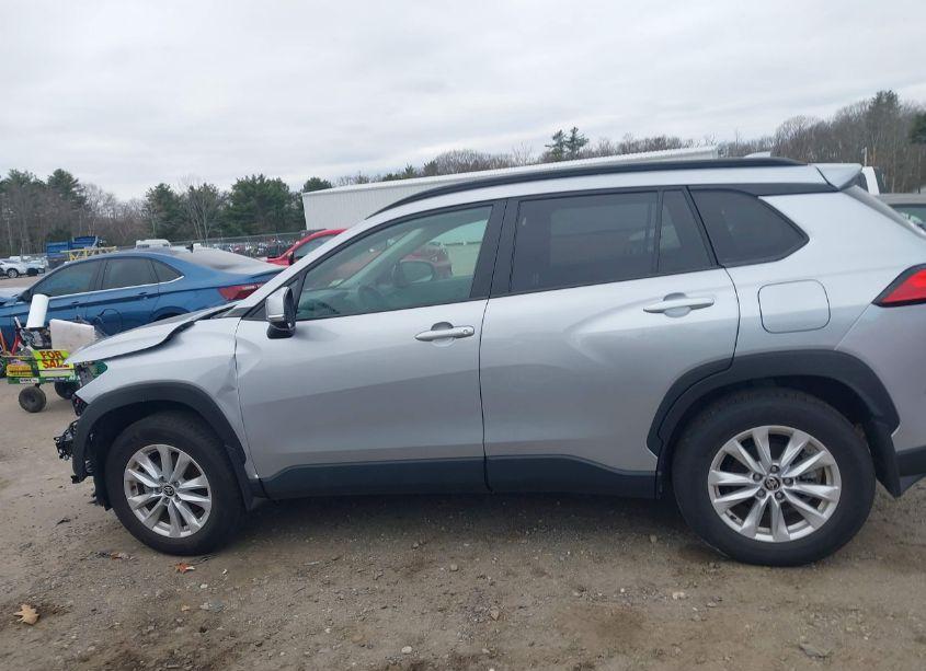 Photo 15 of 2022 Toyota Corolla CROSS LE (VIN 7MUBAABG9NV022353)