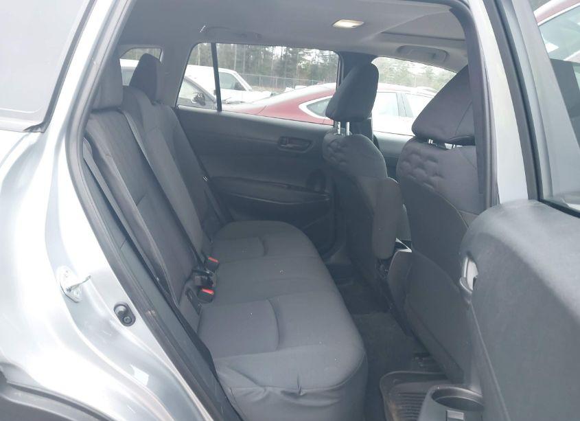 Photo 8 of 2022 Toyota Corolla CROSS LE (VIN 7MUBAABG9NV022353)