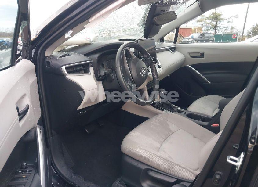 Photo 5 of 2023 Toyota Corolla CROSS LE (VIN 7MUBAABG9PV053105)