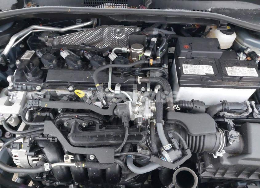 Photo 10 of 2024 Toyota Corolla CROSS LE (VIN 7MUBAABG9RV083935)