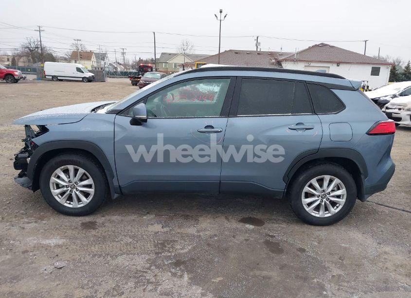 Photo 14 of 2024 Toyota Corolla CROSS LE (VIN 7MUBAABG9RV083935)