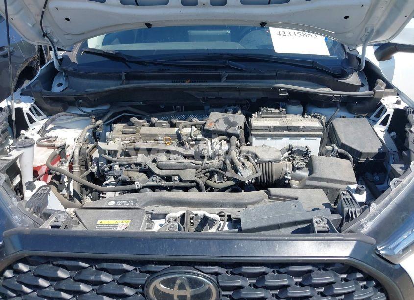 Photo 10 of 2022 Toyota Corolla CROSS LE (VIN 7MUCAAAG0NV014812)