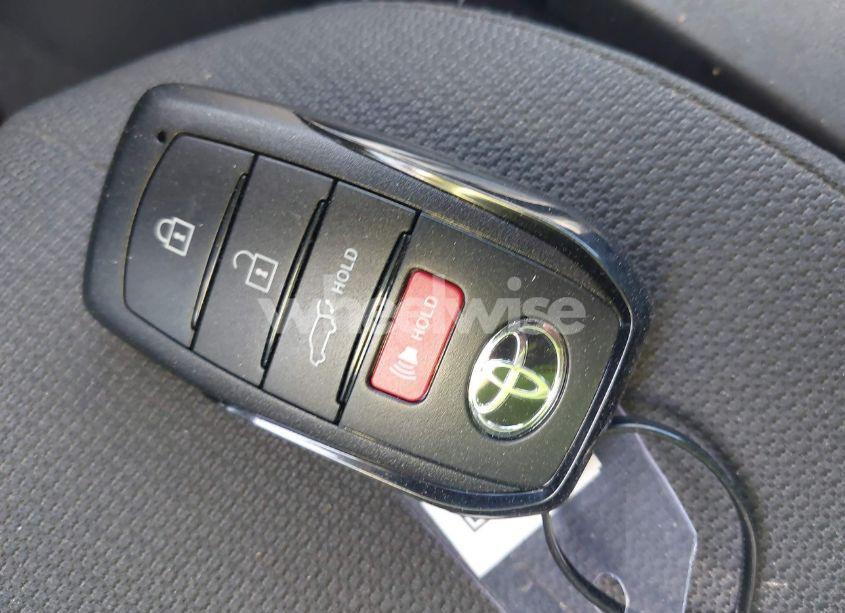 Photo 11 of 2022 Toyota Corolla CROSS LE (VIN 7MUCAAAG0NV014812)