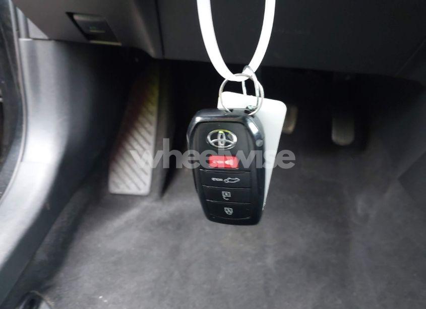 Photo 11 of 2023 Toyota Corolla CROSS LE (VIN 7MUCAAAG0PV053404)