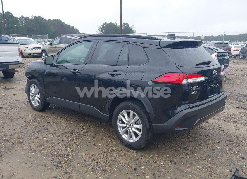 Photo 3 of 2023 Toyota Corolla CROSS LE (VIN 7MUCAAAG0PV053404)