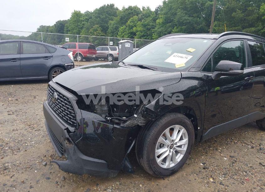 Photo 6 of 2023 Toyota Corolla CROSS LE (VIN 7MUCAAAG0PV053404)