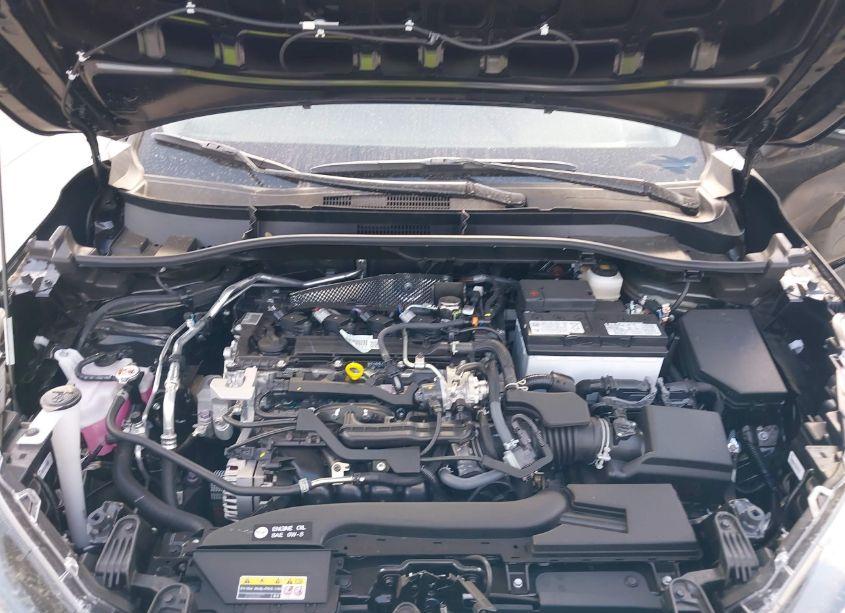 Photo 10 of 2024 Toyota Corolla CROSS LE (VIN 7MUCAAAG0RV108050)