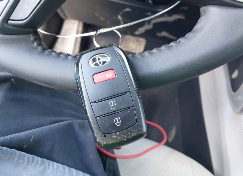 Photo 11 of 2024 Toyota Corolla CROSS LE (VIN 7MUCAAAG0RV108050)