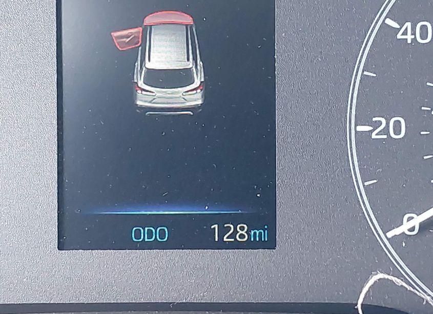 Photo 7 of 2024 Toyota Corolla CROSS LE (VIN 7MUCAAAG0RV108050)