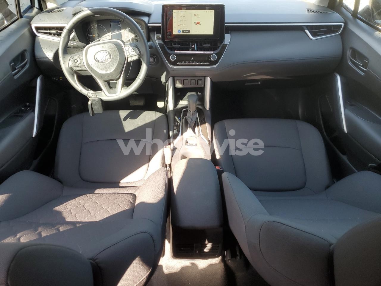 Photo 8 of 2025 TOYOTA COROLLA CROSS LE (VIN 7MUCAAAG0SV150952)