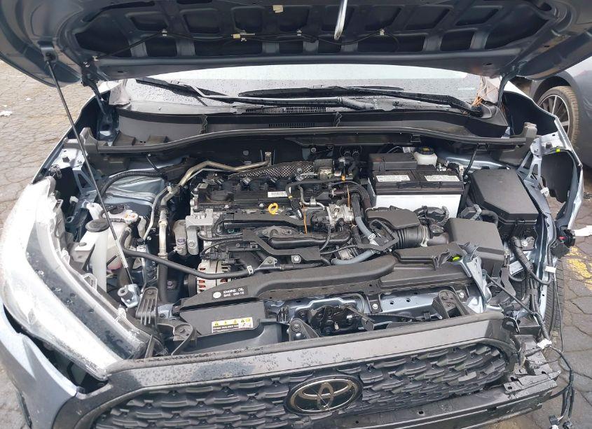 Photo 10 of 2023 Toyota Corolla CROSS LE (VIN 7MUCAAAG1PV045599)