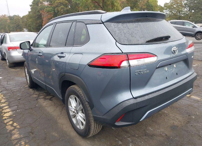 Photo 3 of 2023 Toyota Corolla CROSS LE (VIN 7MUCAAAG1PV045599)