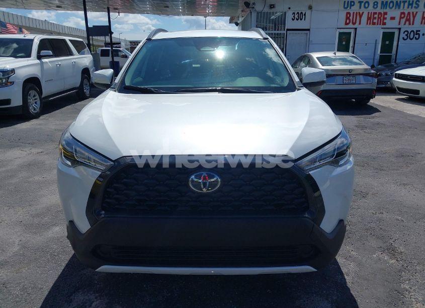 Photo 12 of 2024 Toyota Corolla CROSS LE (VIN 7MUCAAAG1RV084549)