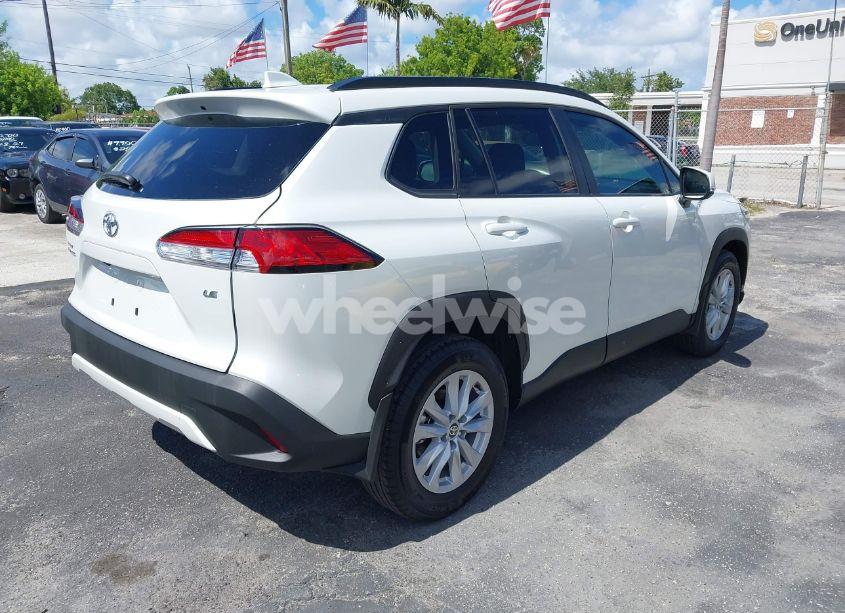 Photo 4 of 2024 Toyota Corolla CROSS LE (VIN 7MUCAAAG1RV084549)