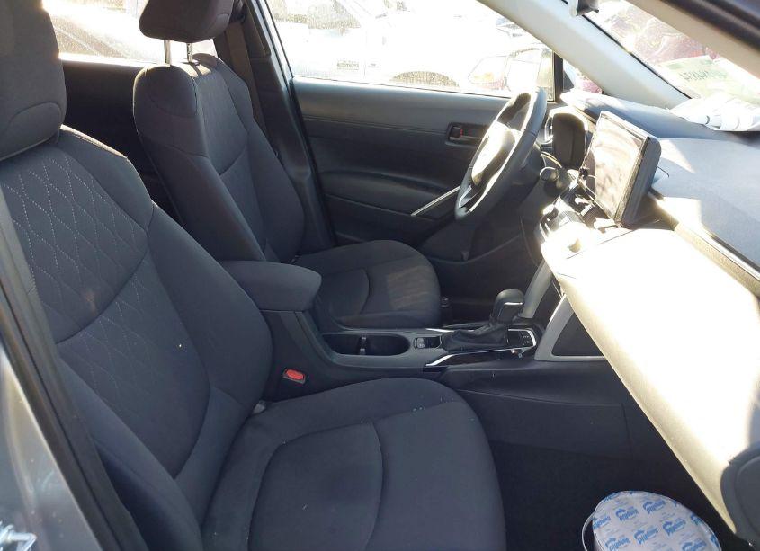 Photo 5 of 2024 Toyota Corolla CROSS LE (VIN 7MUCAAAG1RV101477)