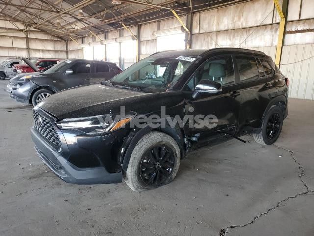 Photo 6 of 2022 TOYOTA COROLLA CROSS LE (VIN 7MUCAAAG2NV009675)