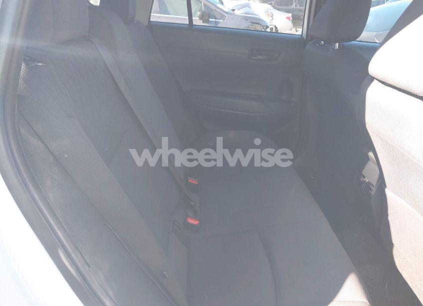 Photo 8 of 2022 Toyota Corolla CROSS LE (VIN 7MUCAAAG2NV014911)