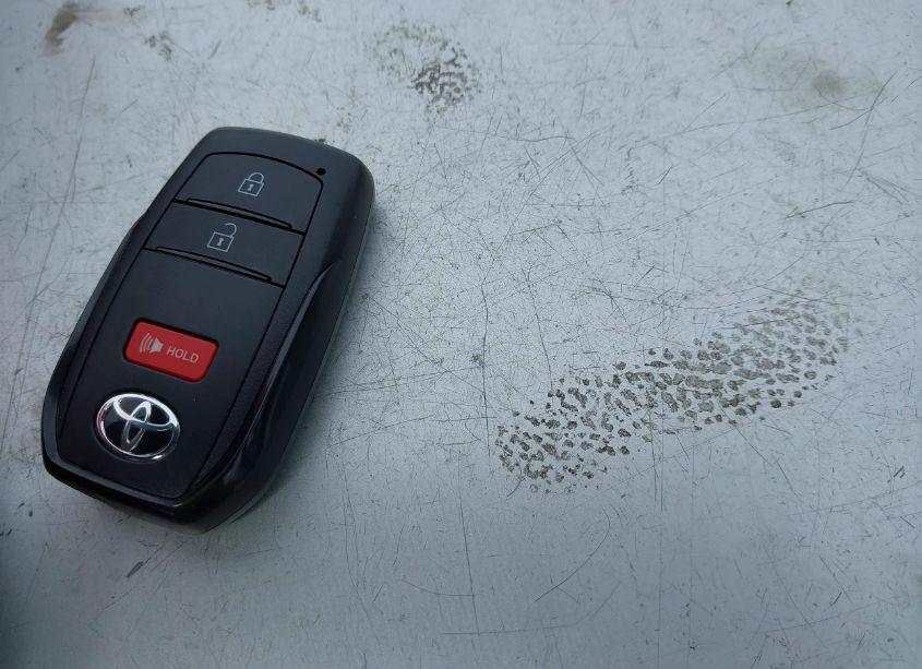 Photo 11 of 2022 Toyota Corolla CROSS LE (VIN 7MUCAAAG2NV033023)