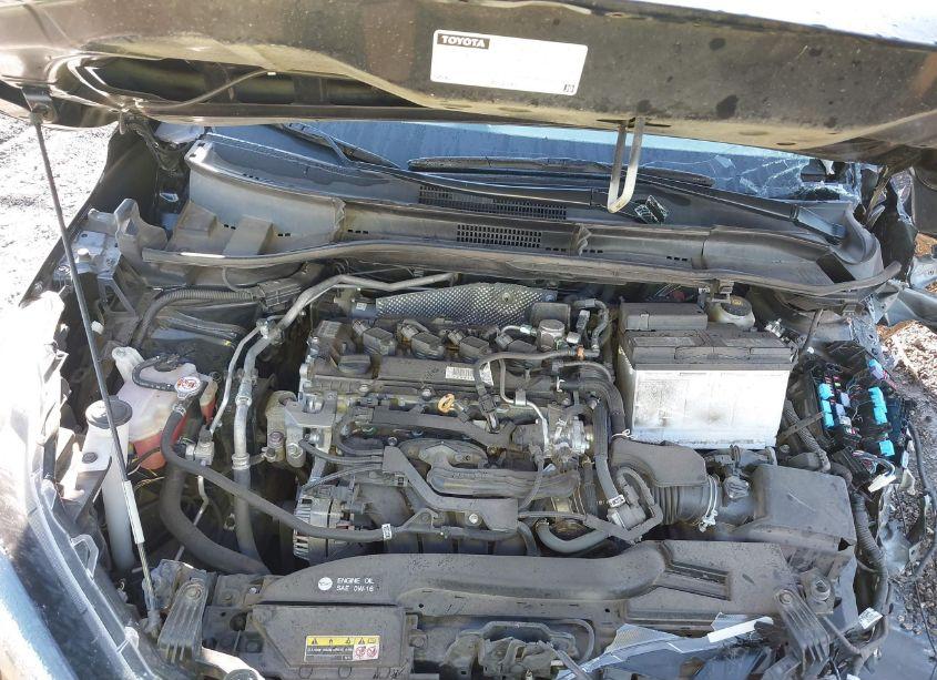 Photo 10 of 2022 Toyota Corolla CROSS LE (VIN 7MUCAAAG2NV033927)