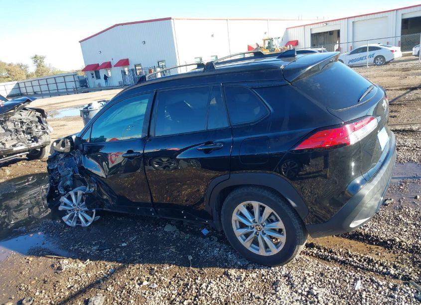 Photo 14 of 2022 Toyota Corolla CROSS LE (VIN 7MUCAAAG2NV033927)