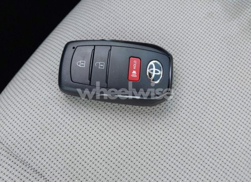 Photo 11 of 2023 Toyota Corolla CROSS LE (VIN 7MUCAAAG2PV066431)