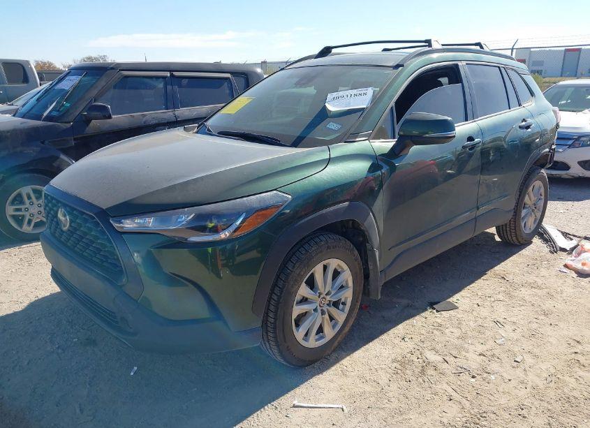 Photo 2 of 2022 Toyota Corolla CROSS LE (VIN 7MUCAAAG3NV019387)