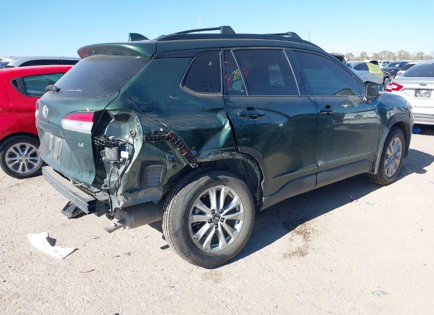 Photo 4 of 2022 Toyota Corolla CROSS LE (VIN 7MUCAAAG3NV019387)