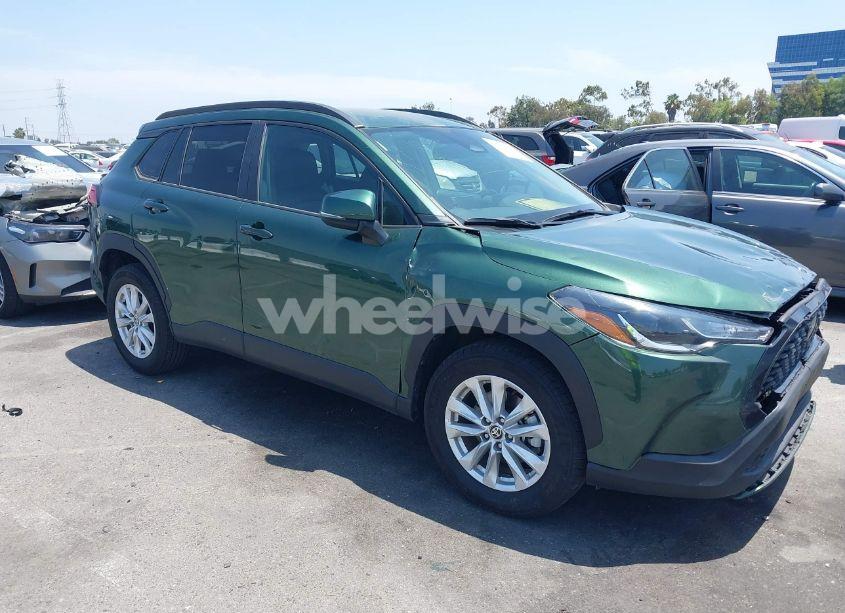 2023 Toyota Corolla CROSS LE (VIN 7MUCAAAG3PV042624) main photo