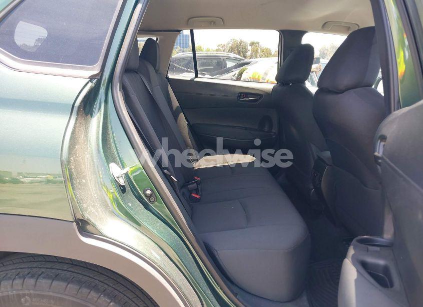 Photo 8 of 2023 Toyota Corolla CROSS LE (VIN 7MUCAAAG3PV042624)