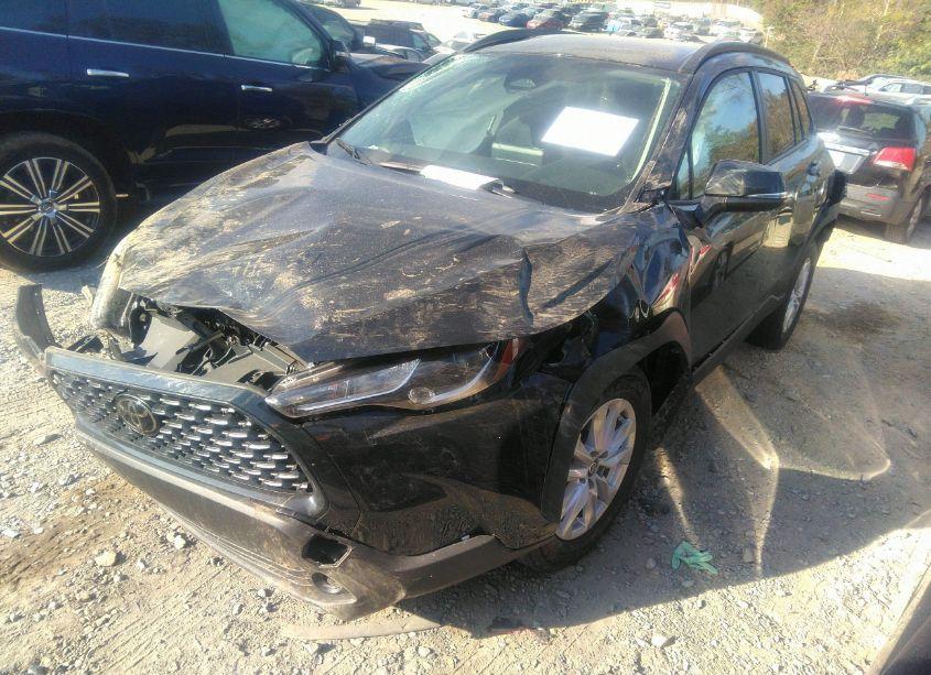 Photo 2 of 2024 Toyota Corolla CROSS LE (VIN 7MUCAAAG3RV078266)