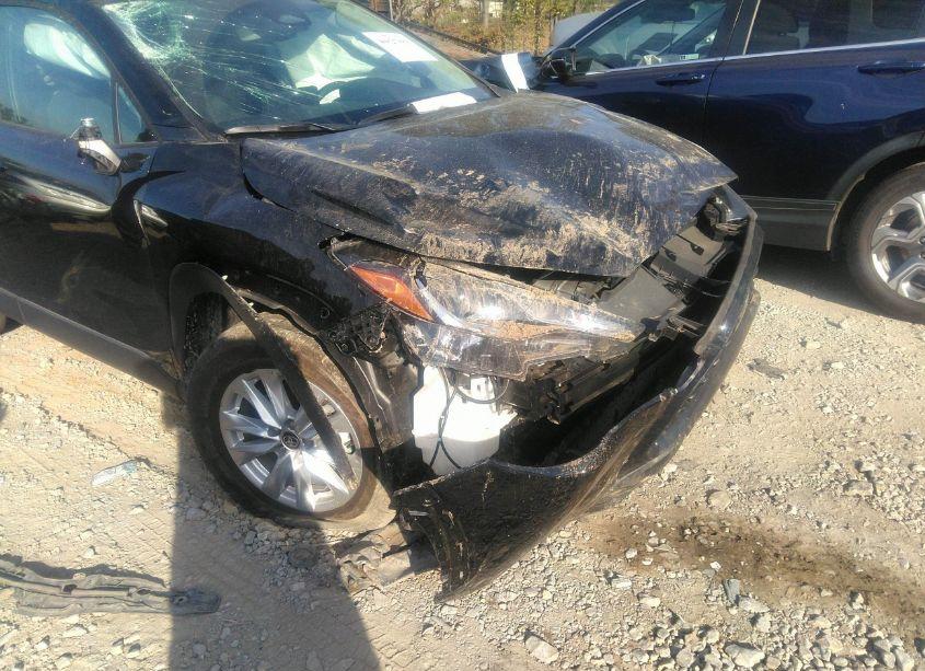 Photo 6 of 2024 Toyota Corolla CROSS LE (VIN 7MUCAAAG3RV078266)