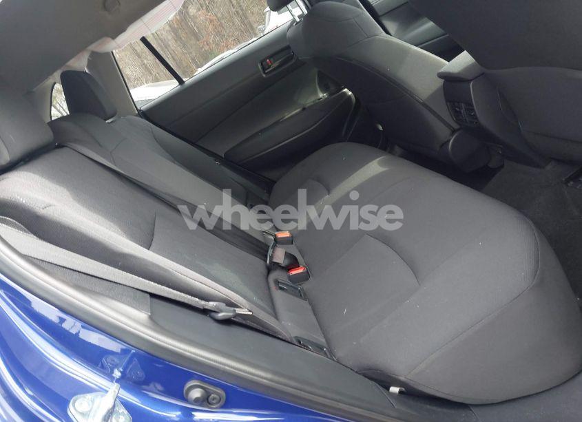 Photo 8 of 2024 Toyota Corolla CROSS LE (VIN 7MUCAAAG3RV081359)