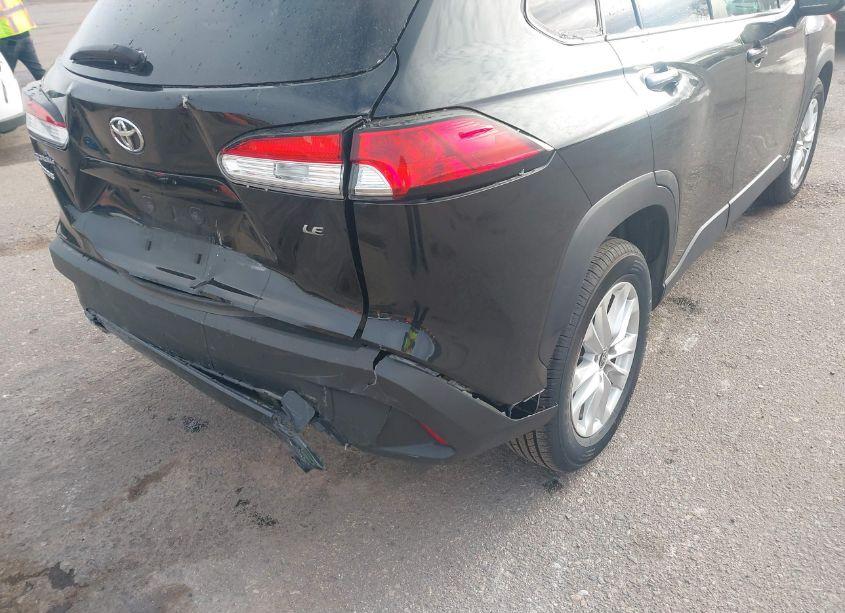 Photo 6 of 2022 Toyota Corolla CROSS LE (VIN 7MUCAAAG5NV007838)