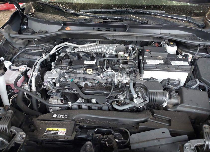 Photo 10 of 2022 Toyota Corolla CROSS LE (VIN 7MUCAAAG5NV015227)