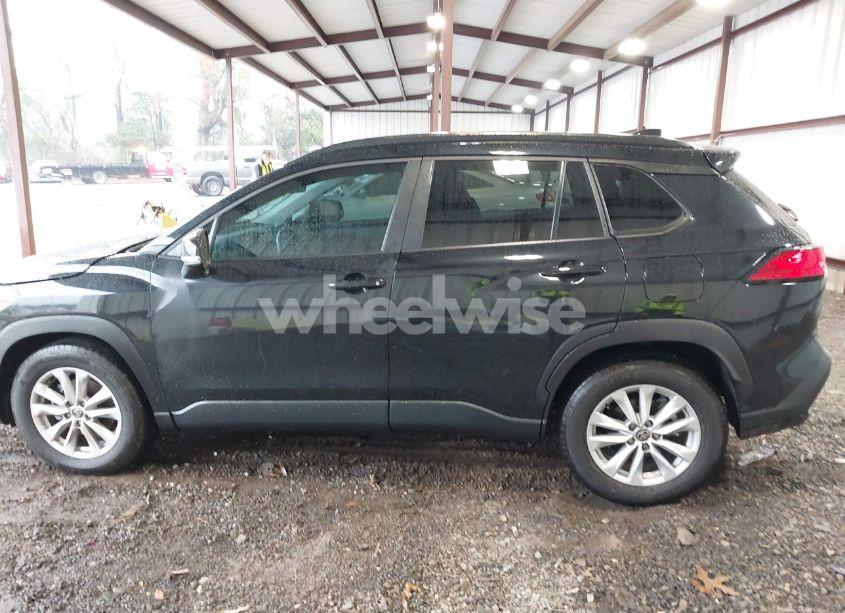 Photo 14 of 2022 Toyota Corolla CROSS LE (VIN 7MUCAAAG5NV015227)