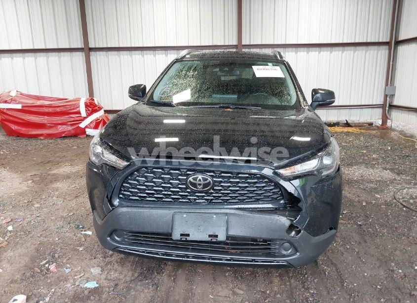 Photo 6 of 2022 Toyota Corolla CROSS LE (VIN 7MUCAAAG5NV015227)
