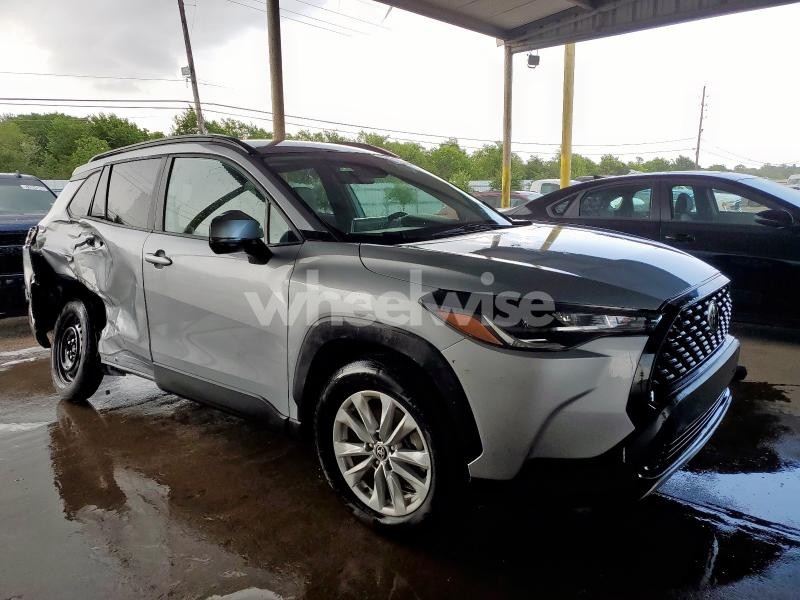 Photo 12 of 2022 TOYOTA COROLLA CROSS LE (VIN 7MUCAAAG5NV032352)